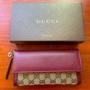 Gucci Continental wallet